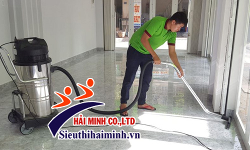 máy hút bụi công nghiệp hoạt động mạnh mẽ